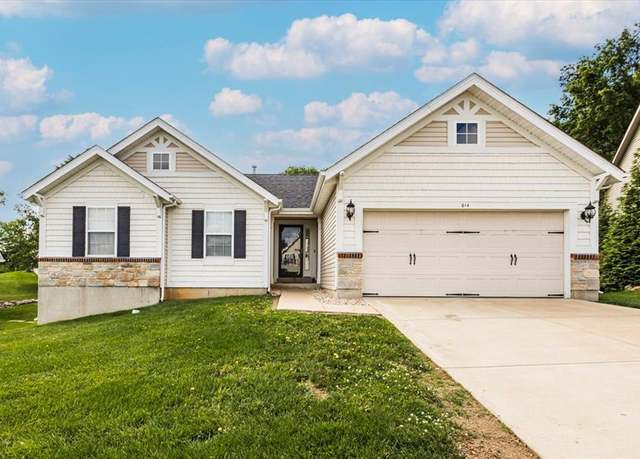 Property at 614 Palisades View Dr, Eureka, MO 63025, 3 beds, 2 baths
