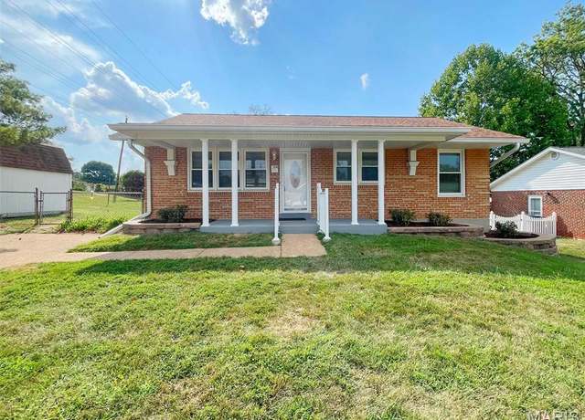 Property at 9775 Radio Dr, Unincorporated, MO 63123, 3 beds, 2 baths