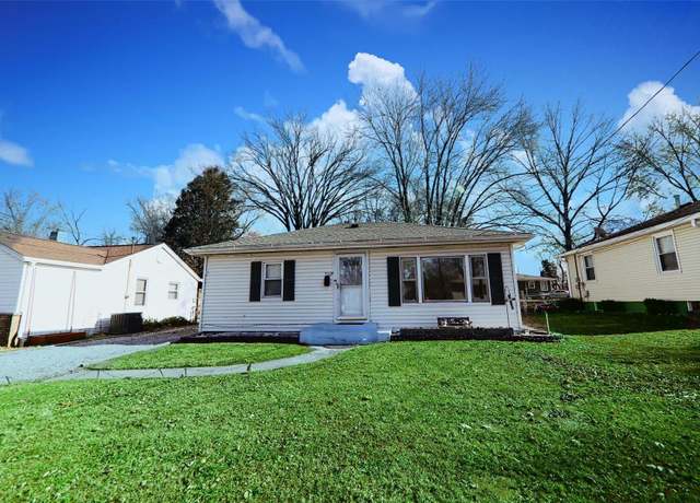 Property at 712 Greenwood Pl, Collinsville, IL 62234, 3 beds, 1 bath