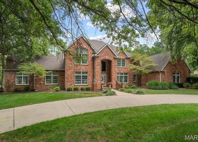 Property at 2917 18th Fairway Dr, Belleville, IL 62220, 5 beds, 6.5 baths