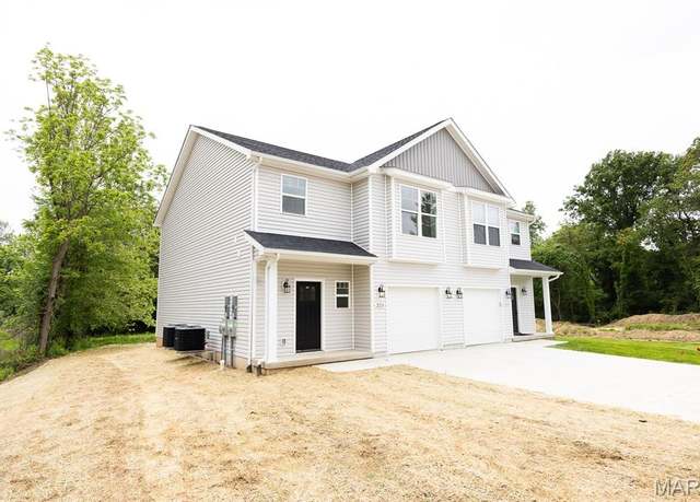 Property at 223 Shoreline Dr, O'fallon, IL 62269, 3 beds, 2.5 baths