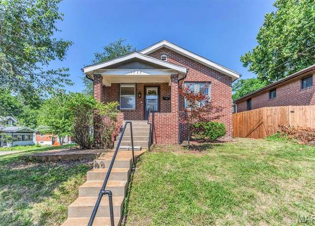Property at 1717 Yale Ave, St Louis, MO 63117, 2 beds, 1 bath