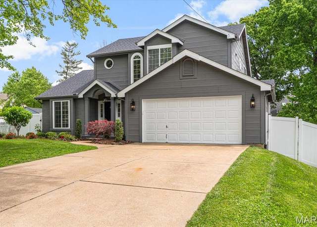 Property at 938 Blase Ave, St Louis, MO 63131, 5 beds, 3 baths