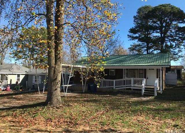 Property at 1508 S Gertrude St, Salem, MO 65560, 2 beds, 1 bath