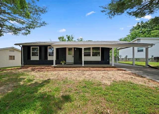 Property at 570 Twigwood Dr, Ballwin, MO 63021, 3 beds, 1.5 baths