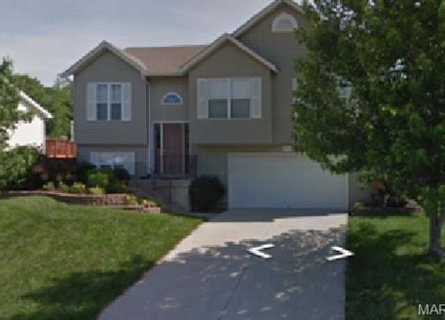 Property at 220 Split Rail Dr, Wentzville, MO 63385, 3 beds, 2.5 baths