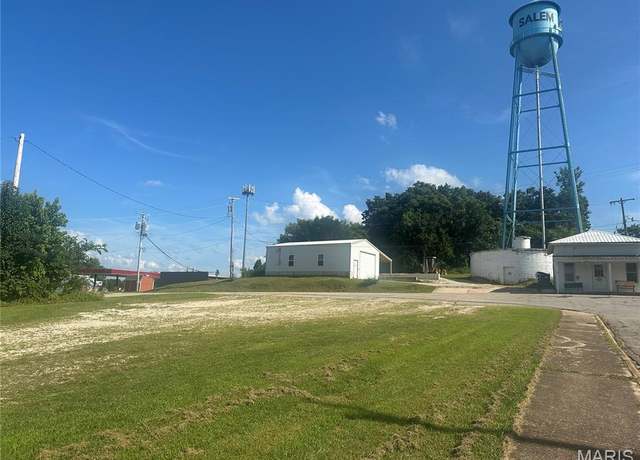 Property at 4 S Tower St, Salem, MO 65560