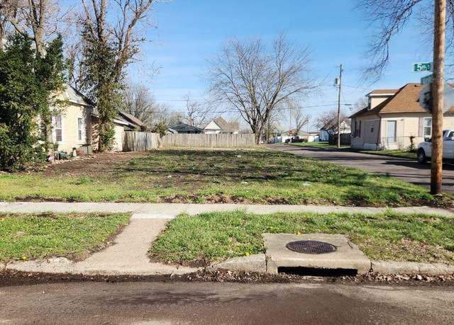 Property at 733 E Fifth St, Sedalia, MO 65301
