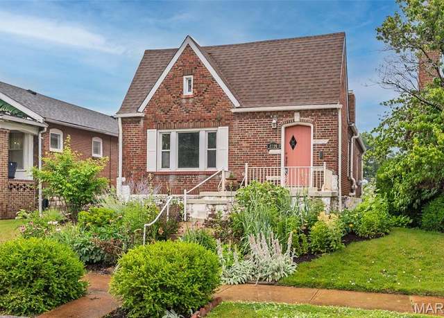 Property at 4119 Quincy St, St Louis, MO 63116, 3 beds, 2 baths