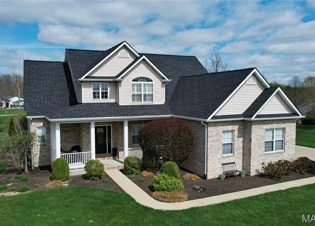 Property at 400 Kings Ridge Blvd, O'fallon, IL 62269, 4 beds, 4.5 baths