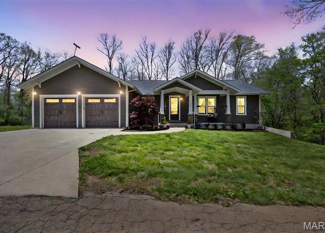 Property at 409 Pawnee Dr, Irondale, MO 63648, 3 beds, 2 baths