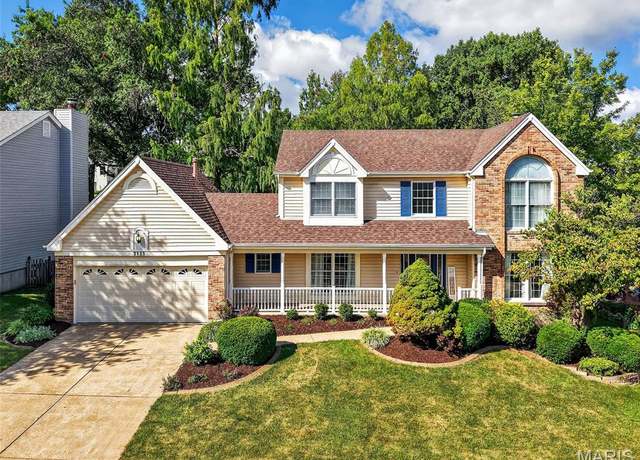 Property at 2113 Seven Oaks Dr, St Charles, MO 63303, 4 beds, 2.5 baths