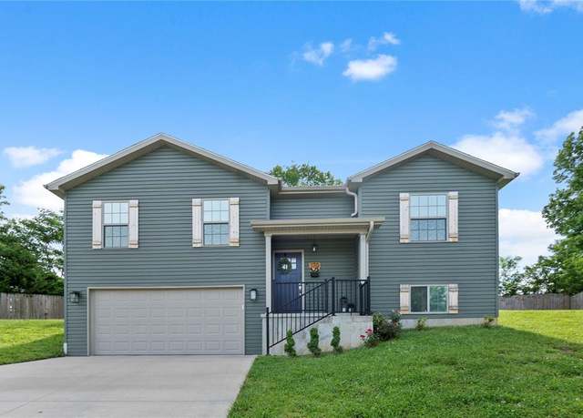 Property at 170 Parklane Dr, Cape Girardeau, MO 63701, 4 beds, 3 baths
