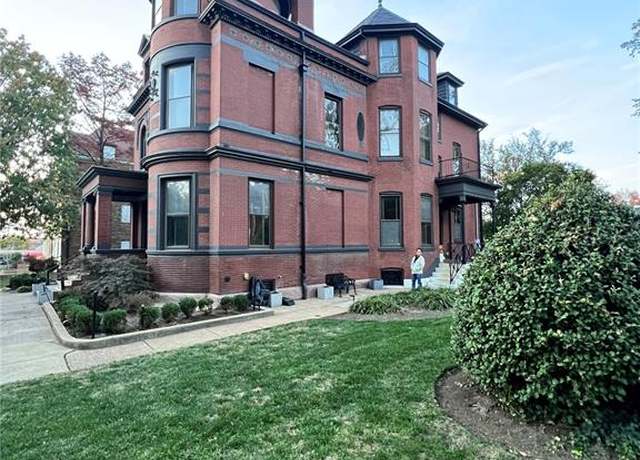 Property at 2323 Lafayette Ave, St Louis, MO 63104, 6 beds, 3.5 baths