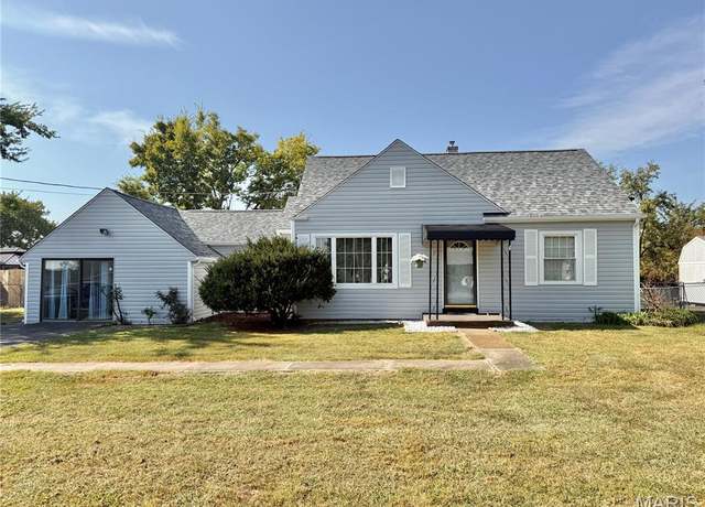 Property at 702 Lonedell Rd, Arnold, MO 63010, 3 beds, 1 bath