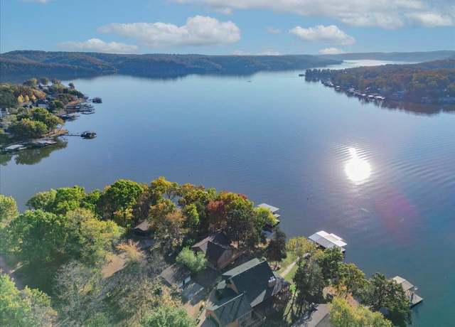 Property at 317 Vining Dr, Climax Springs, MO 65324, 4 beds, 3 baths