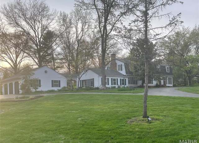 Property at 1843 Manor Hill Rd, St Louis, MO 63131, 4 beds, 3.5 baths