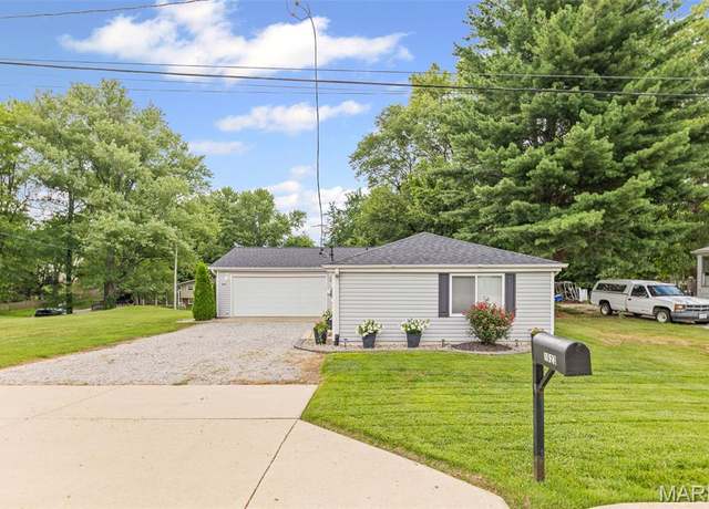 Property at 1623 Gerber Rd, Edwardsville, IL 62025, 2 beds, 1 bath
