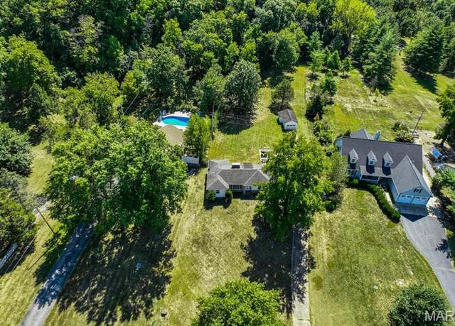 Property at 13310 W Watson Rd, Sunset Hills, MO 63127, 2 beds, 1 bath