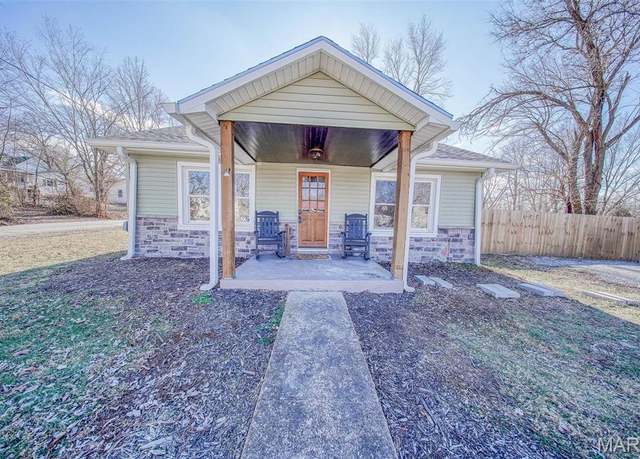 Property at 405 E Acuff St, Salem, MO 65560, 2 beds, 1 bath