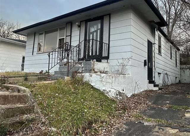 Property at 8541 College Ave, St Louis, MO 63136, 3 beds, 1.5 baths