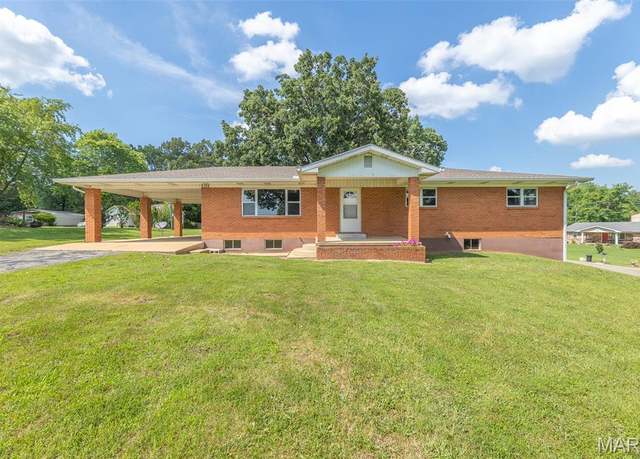 Property at 2125 Barron Rd, Poplar Bluff, MO 63901, 4 beds, 1.5 baths