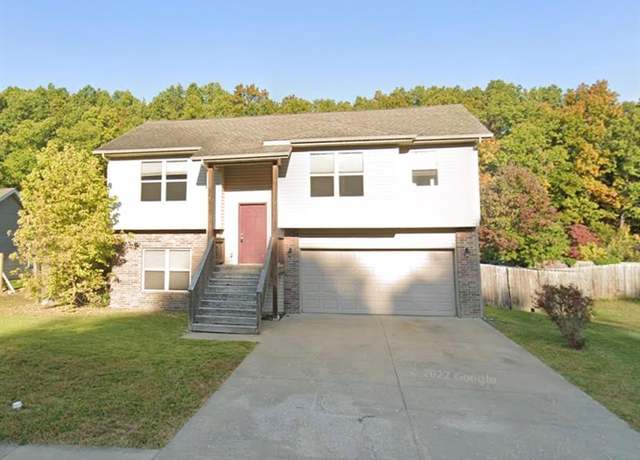 Property at 116 Valley Way, St Robert, MO 65584, 3 beds, 3 baths