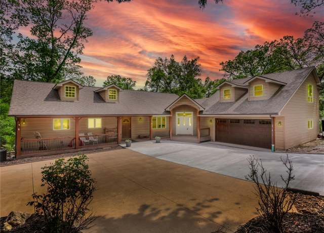 Property at 7614 Lakemont Dr, Hillsboro, MO 63050, 6 beds, 5.5 baths
