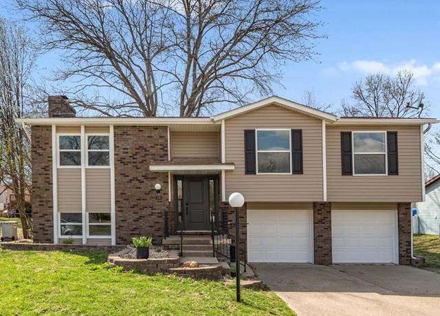 Property at 413 San Mateo Dr, Belleville, IL 62221, 3 beds, 2.5 baths