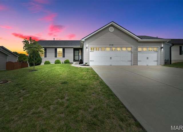 Property at 319 Falcons Way, Wright City, MO 63390, 4 beds, 3 baths