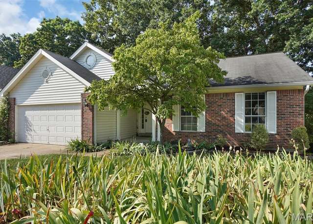 Property at 527 Wetherby Terrace Dr, Ballwin, MO 63021, 3 beds, 2 baths