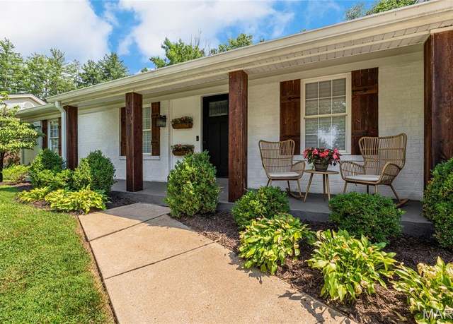 Property at 1014 Bedford Ln, Ballwin, MO 63011, 4 beds, 3 baths