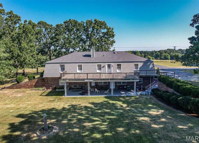 Property at 15944 Highway Ww, Lebanon, MO 65536, 5 beds, 3 baths