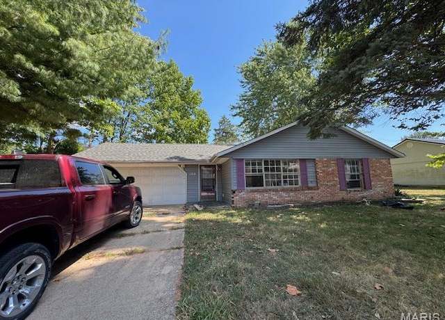Property at 108 Fox Creek Rd, Rolla, MO 65401, 3 beds, 2 baths