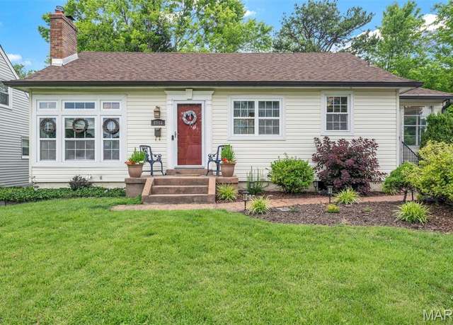 Property at 8945 Arvin Pl, St Louis, MO 63123, 3 beds, 2 baths