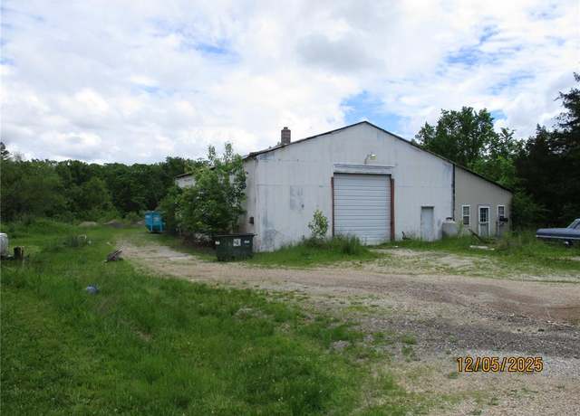 Property at 1190 Saddle Clb, Cuba, MO 65453, 3 beds, 2 baths
