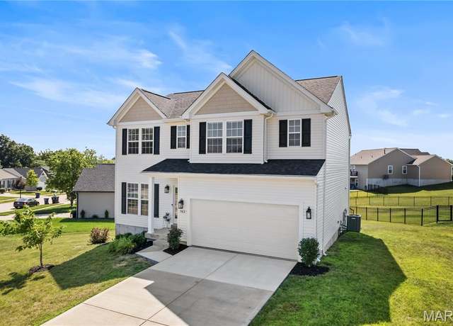 Property at 563 Crystal Stream Dr, Wentzville, MO 63385, 3 beds, 2.5 baths