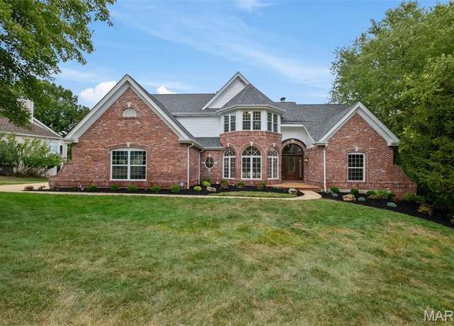 Property at 17643 Wildridge Dr, Wildwood, MO 63005, 5 beds, 4.5 baths