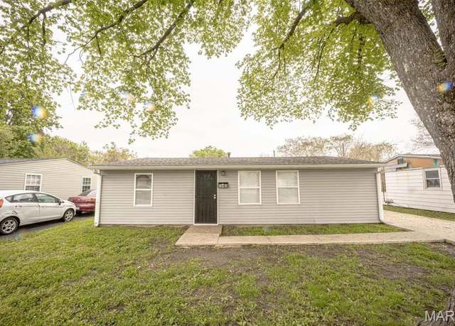 Property at 243 Saint John Dr, Cahokia, IL 62206, 3 beds, 1 bath