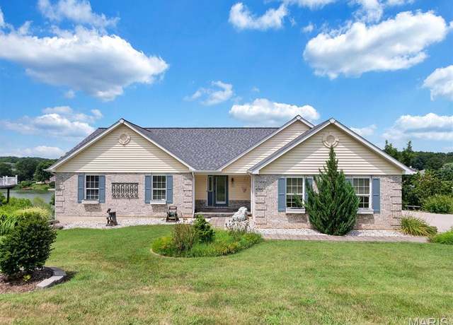 Property at 827 Bridgewater Xing, Villa Ridge, MO 63089, 3 beds, 3 baths