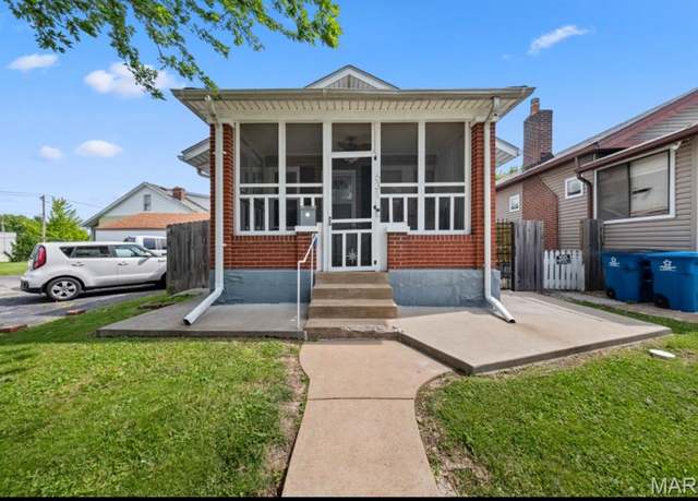 Property at 631 Waller Ave, St Louis, MO 63125, 3 beds, 1.5 baths