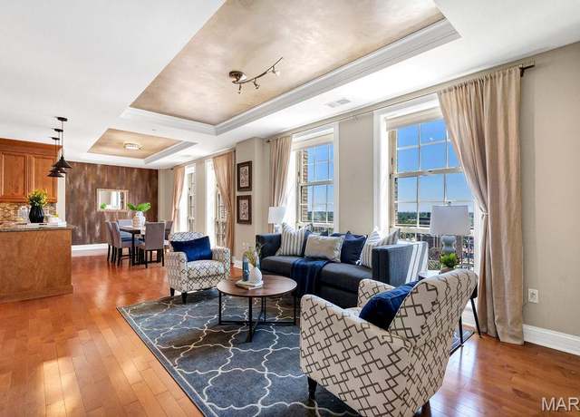 Property at 232 N Kingshighway Blvd #1201, St Louis, MO 63108, 2 beds, 2.5 baths