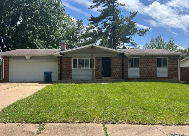 Property at 11214 Terry Ave, Bridgeton, MO 63044, 3 beds, 1.5 baths