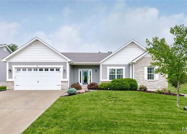 Property at 1810 Barclay Bluff Ct, Wentzville, MO 63385, 3 beds, 2 baths