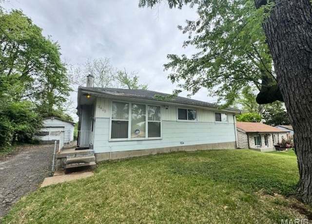 Property at 2403 Gardner Dr, St Louis, MO 63136, 3 beds, 1.5 baths