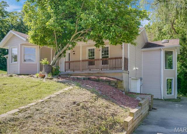 Property at 75 Timber Creek Ln, Collinsville, IL 62234, 4 beds, 3 baths