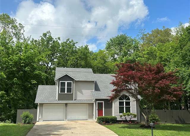 Property at 1704 Bertling St, Cape Girardeau, MO 63701, 4 beds, 3.5 baths