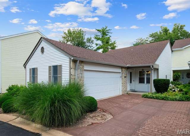 Property at 1564 Walpole Dr, Chesterfield, MO 63017, 2 beds, 2.5 baths