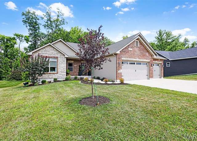 Property at 2796 Earth Crest Dr, Washington, MO 63090, 4 beds, 3.5 baths