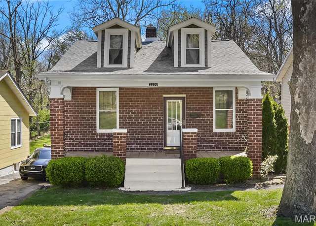 Property at 2230 Northbury Ln, St Louis, MO 63114, 3 beds, 1 bath